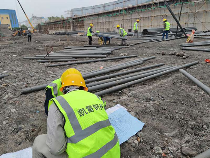 北宁螺栓球网架结构